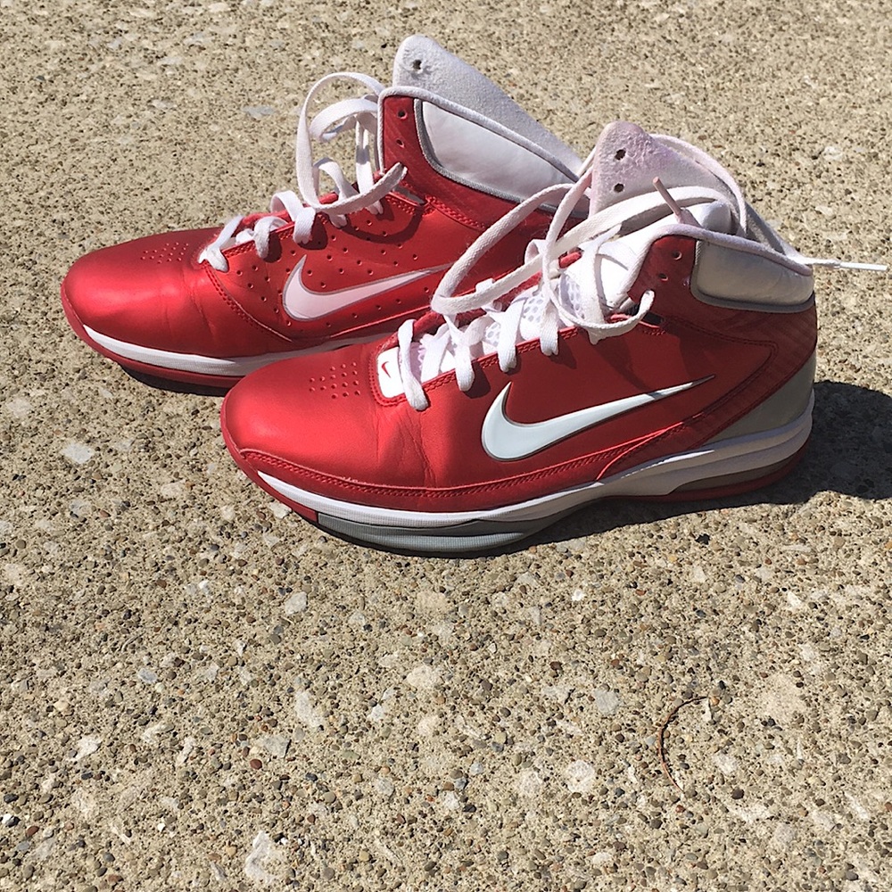Nike basketball airmax shoes